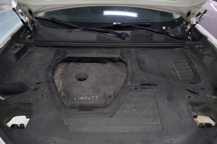 Used Lynk & Co 01 2017 2.0T Two-Wheel Drive Pro Edition Engine Bay