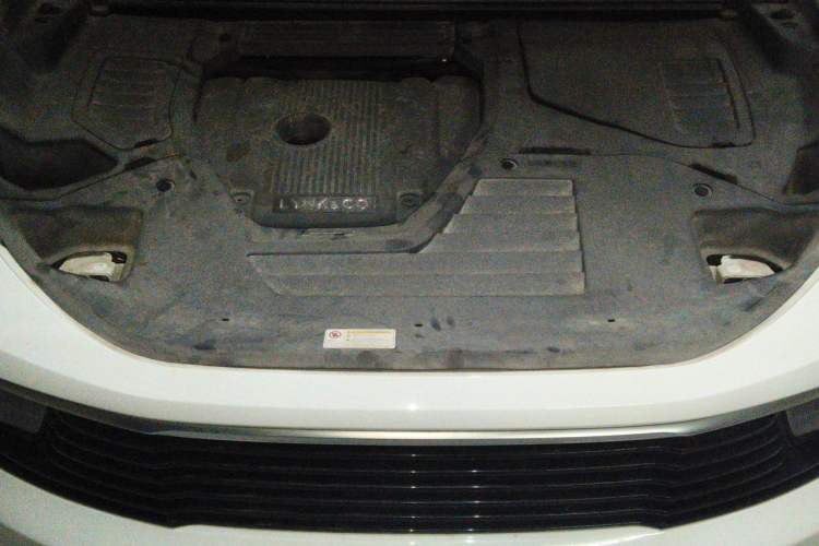 Used Lynk & Co 01 2017 2.0T Two-Wheel Drive Pro Edition Engine Bay