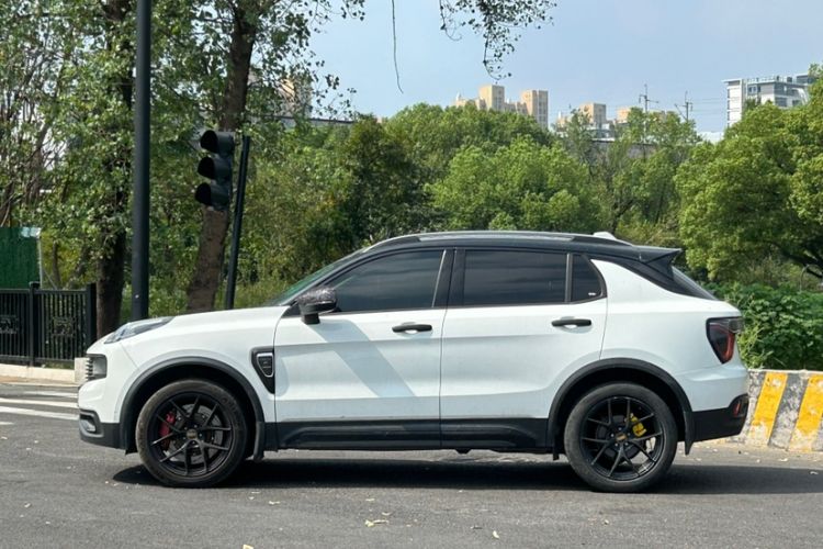 Used Lynk & Co 01 2017 2.0T Two-Wheel Drive Pro Edition Exterior 1