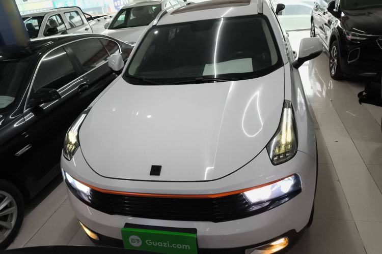 Used Lynk & Co 01 2017 2.0T Two-Wheel-Drive Version Exterior 1