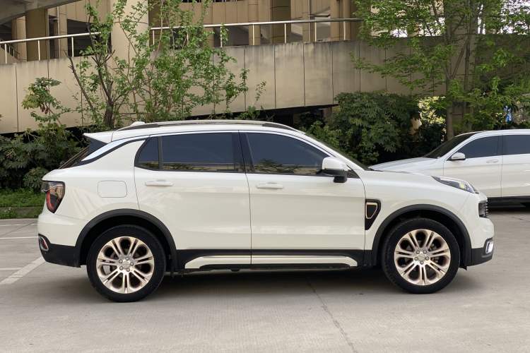 Used Lynk & Co 01 2017 2.0T Two-Wheel Drive Pro Edition Exterior 2