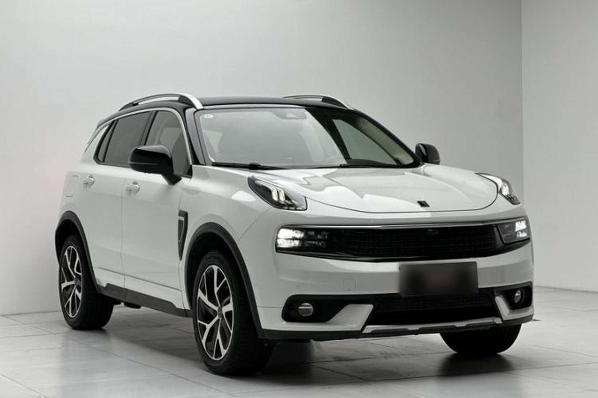 Used Lynk & Co 01 2017 2.0T Four-Wheel Drive Pro Edition Exterior 2