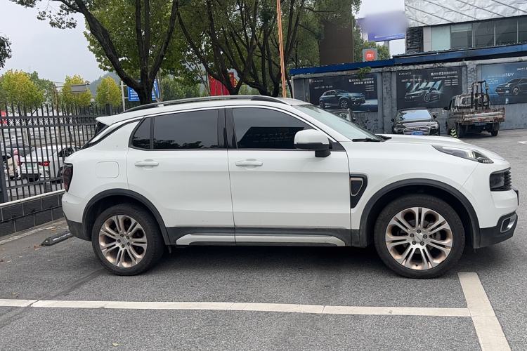 Used Lynk & Co 01 2017 2.0T Two-Wheel Drive Pro Edition Exterior 2