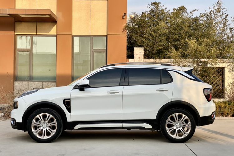 Used Lynk & Co 01 2017 2.0T Two-Wheel Drive Pro Edition Exterior 2