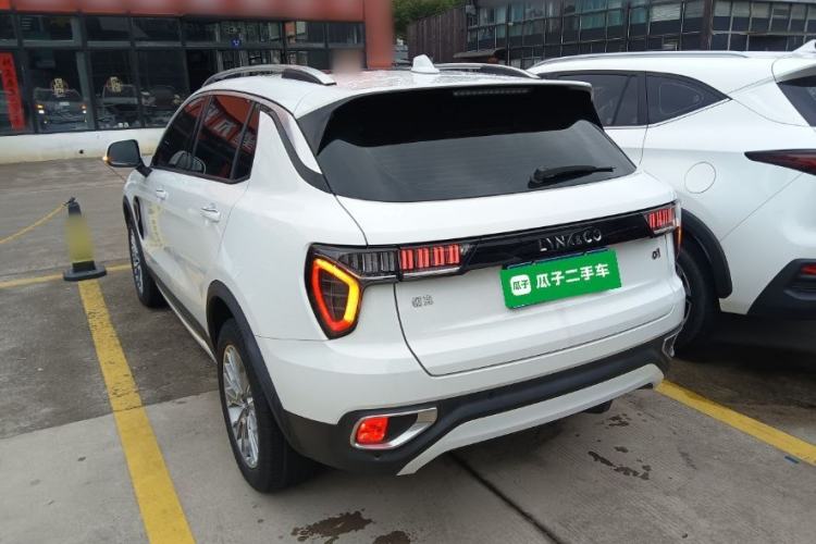 Used Lynk & Co 01 2017 2.0T Two-Wheel-Drive Version Exterior 2