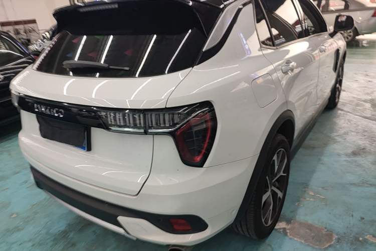 Used Lynk & Co 01 2017 2.0T Four-Wheel Drive Pro Edition Exterior 3