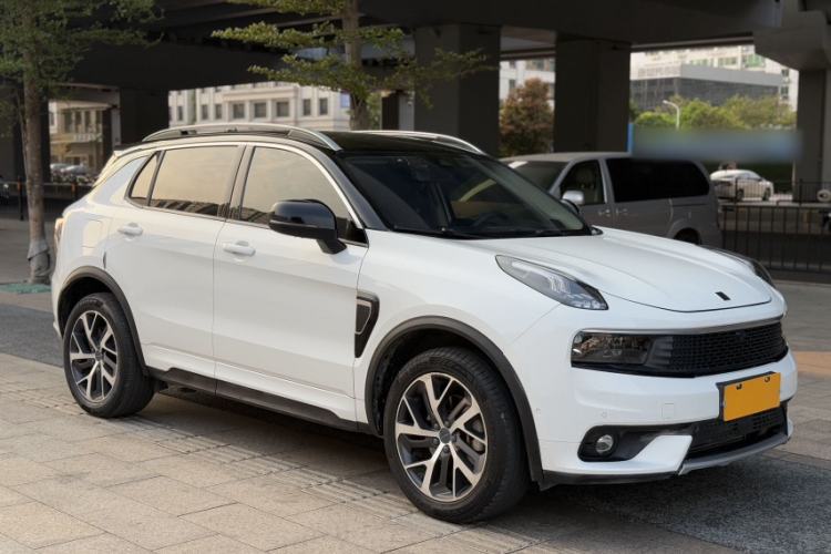 Used Lynk & Co 01 2017 2.0T Four-Wheel Drive Pro Edition Exterior 3