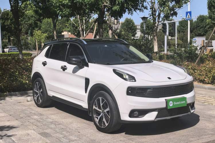 Used Lynk & Co 01 2017 2.0T Four-Wheel Drive Pro Edition Exterior 3