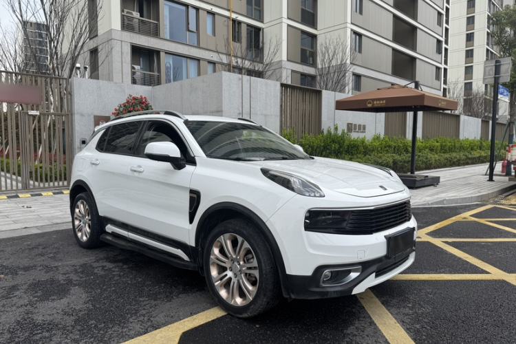 Used Lynk & Co 01 2017 2.0T Two-Wheel Drive Pro Edition Exterior 4