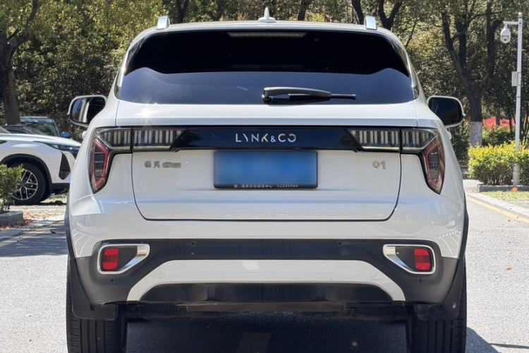 Used Lynk & Co 01 2017 2.0T Two-Wheel Drive Pro Edition Exterior 4