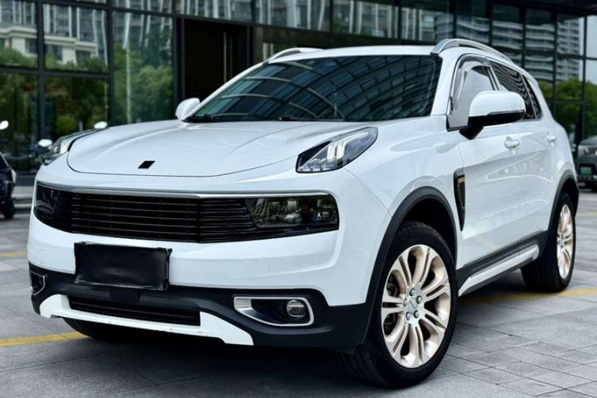 Used Lynk & Co 01 2017 2.0T Two-Wheel Drive Pro Edition Exterior 4