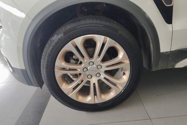 Used Lynk & Co 01 2017 2.0T Two-Wheel Drive Pro Edition Exterior 4