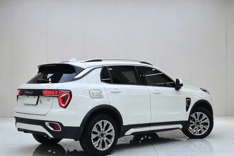 Used Lynk & Co 01 2017 2.0T Two-Wheel-Drive Version Exterior 5