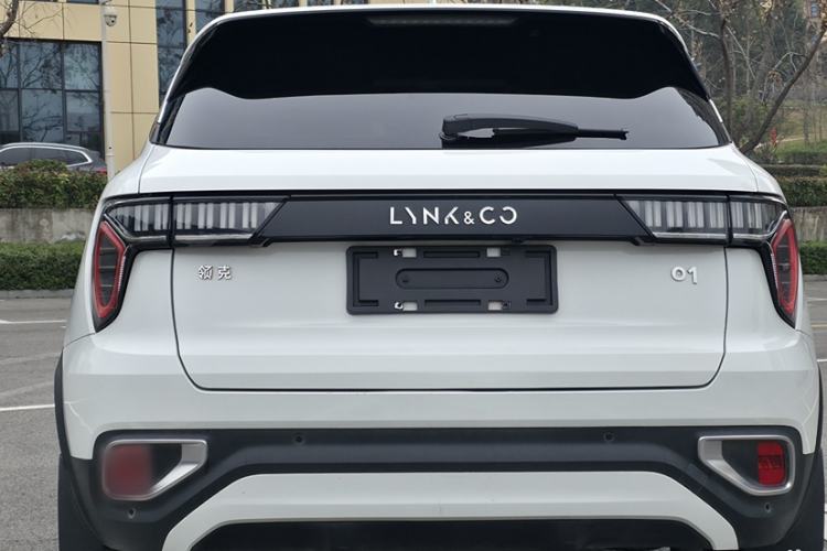 Used Lynk & Co 01 2017 2.0T Two-Wheel Drive Pro Edition Exterior 5