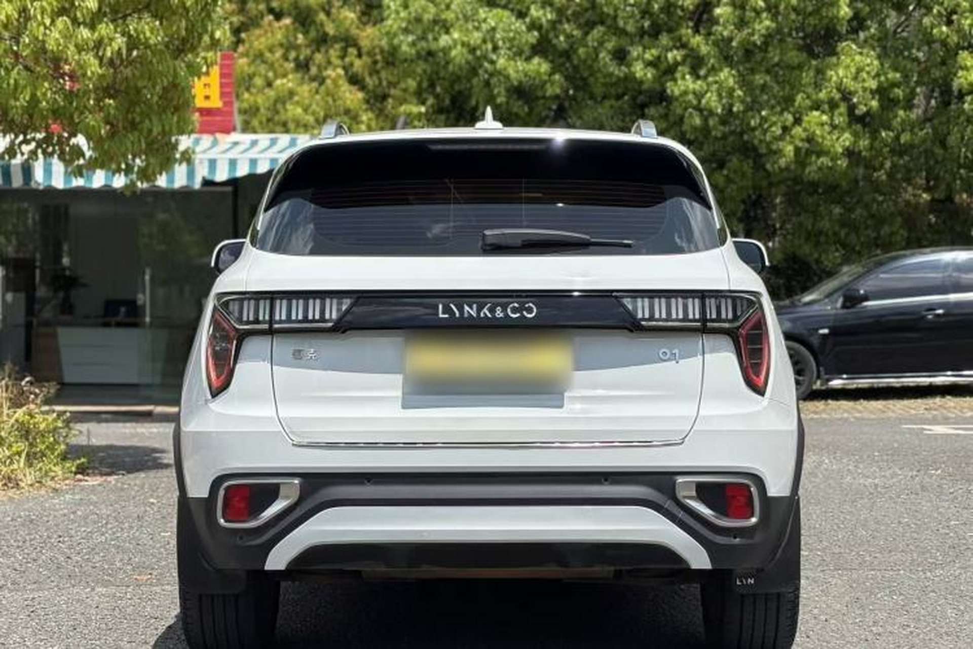 Used Lynk & Co 01 2017 2.0T Two-Wheel-Drive Version Exterior 7