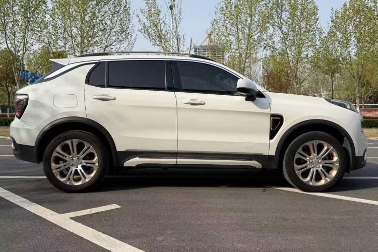 Used Lynk & Co 01 2017 2.0T Two-Wheel Drive Pro Edition Exterior 7