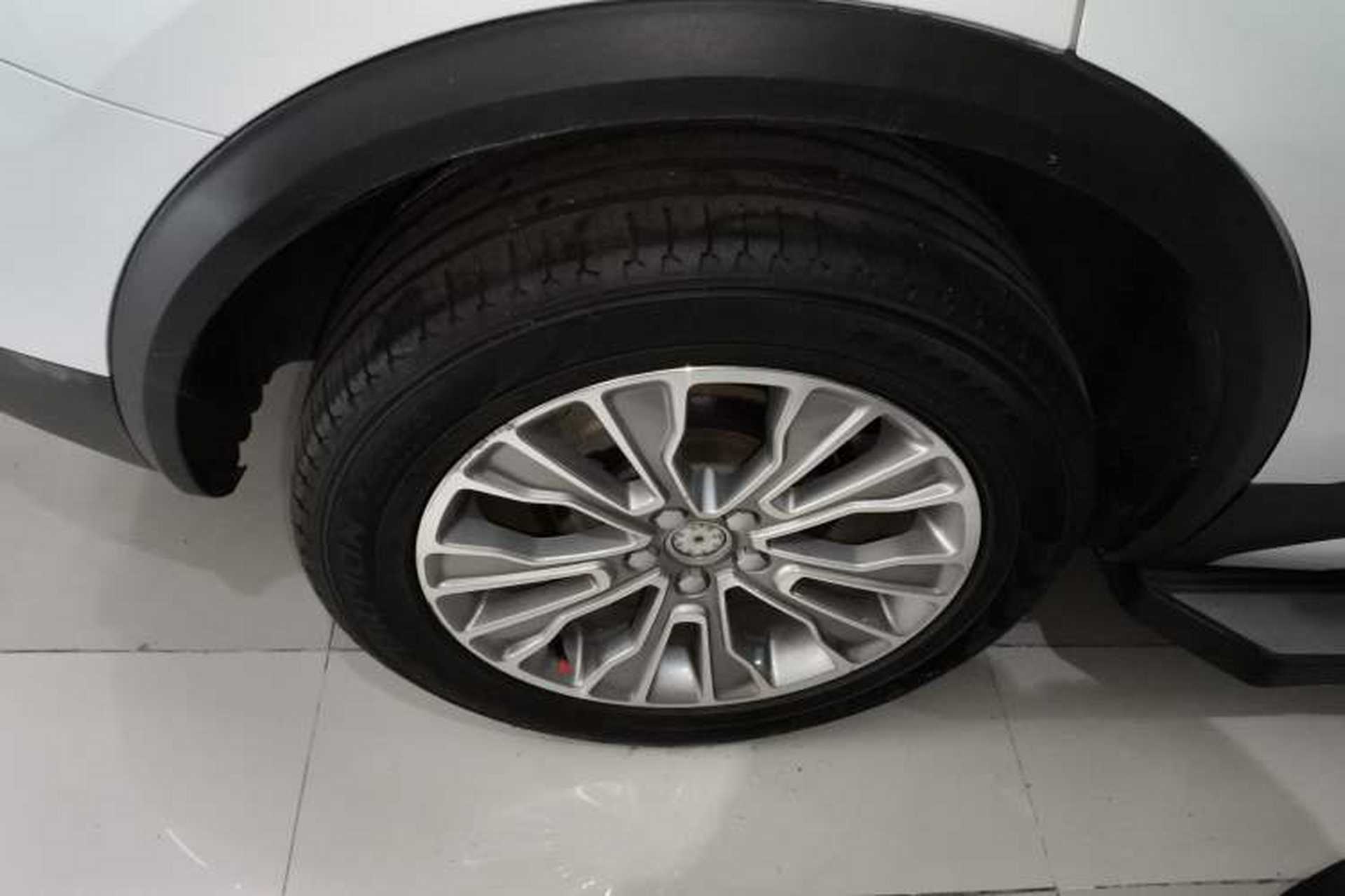Used Lynk & Co 01 2017 2.0T Two-Wheel-Drive Version Exterior 8