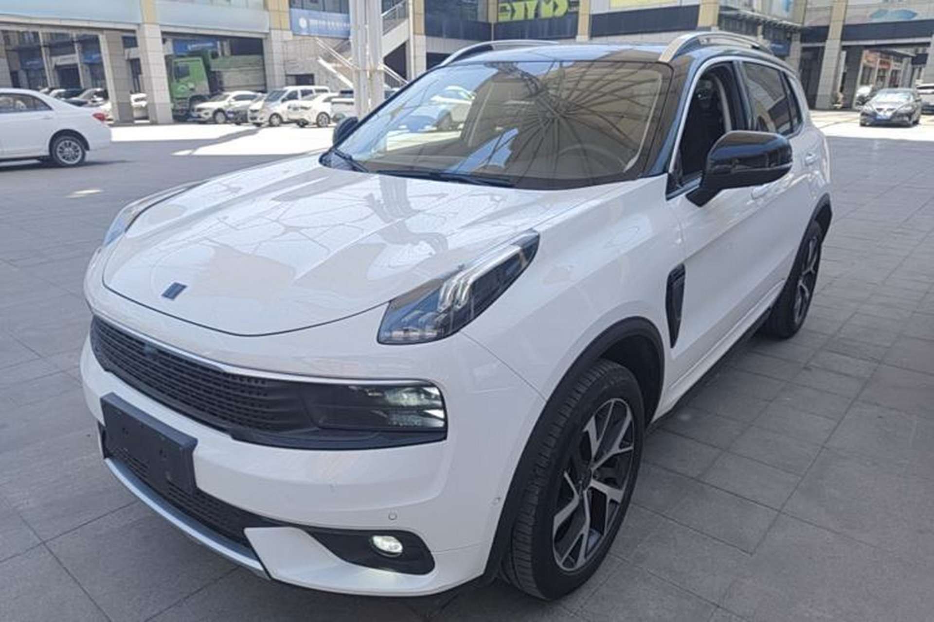 Used Lynk & Co 01 2017 2.0T Four-Wheel Drive Pro Edition Front Left 45 Deg