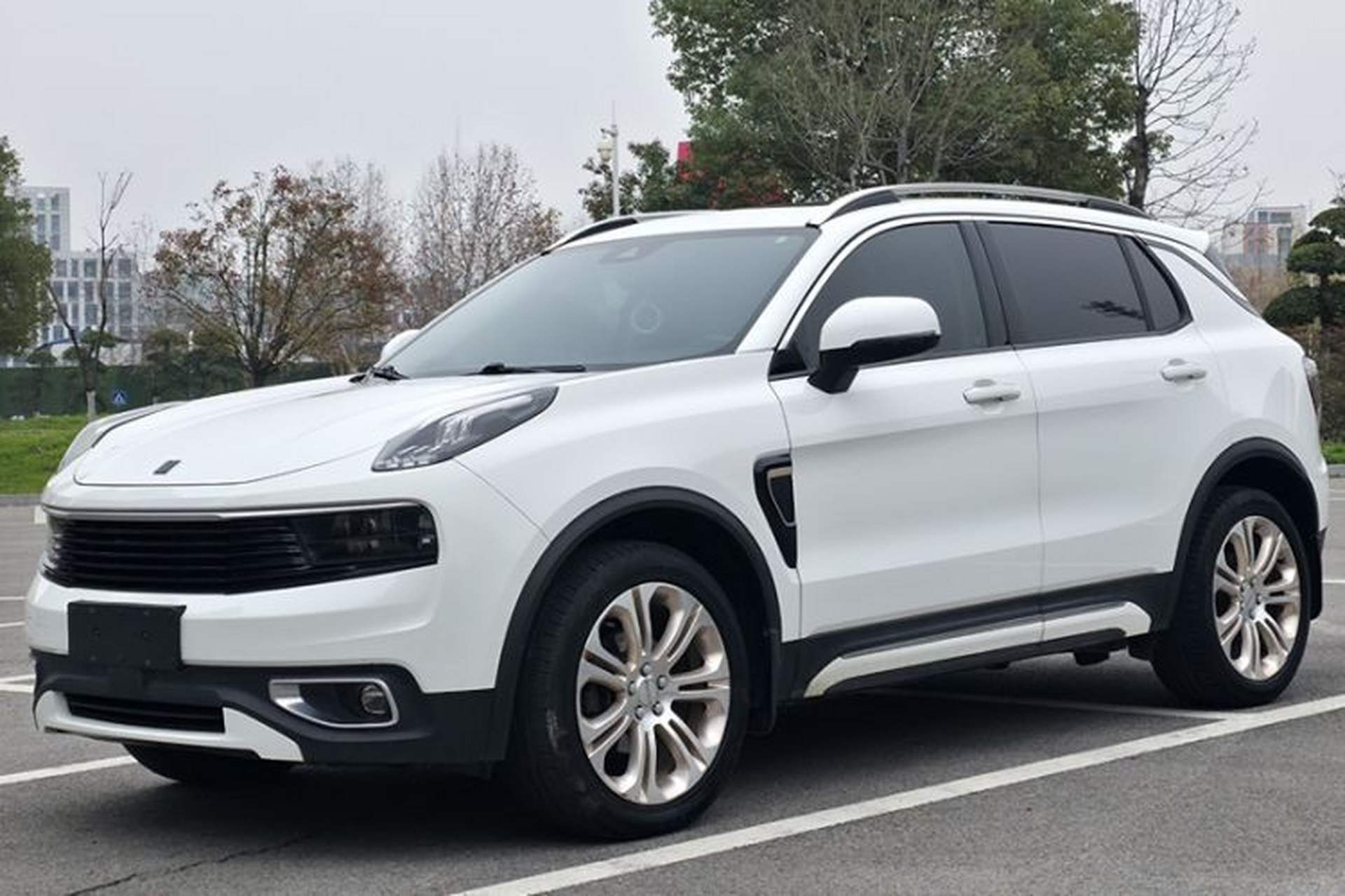 Used Lynk & Co 01 2017 2.0T Two-Wheel Drive Pro Edition Front Left 45 Deg