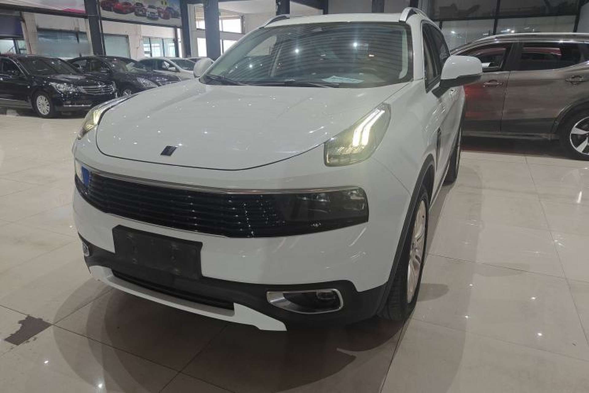 Used Lynk & Co 01 2017 2.0T Two-Wheel Drive Pro Edition Front Left 45 Deg