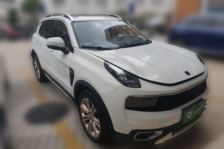 Used Lynk & Co 01 2017 2.0T Two-Wheel Drive Pro Edition Front Right 45 Deg