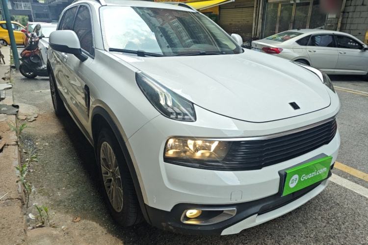 Used Lynk & Co 01 2017 2.0T Two-Wheel-Drive Version Front Right 45 Deg