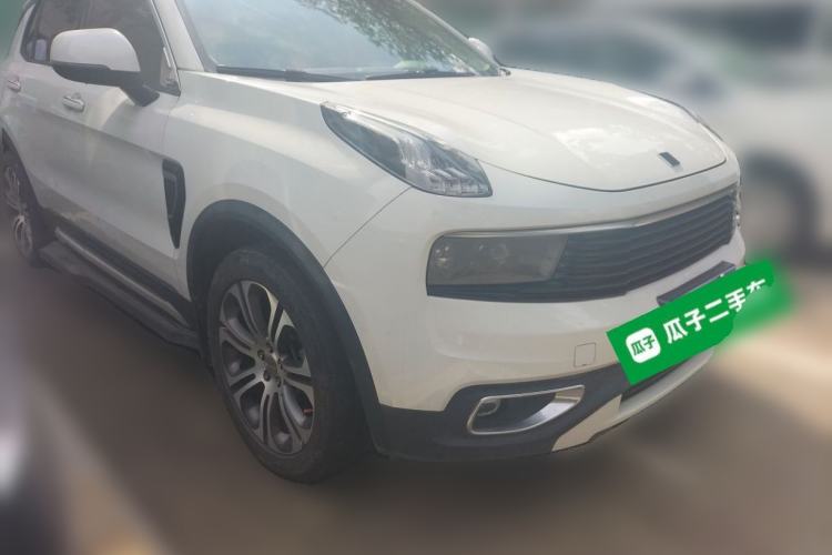 Used Lynk & Co 01 2017 2.0T Two-Wheel Drive Pro Edition Front Right 45 Deg