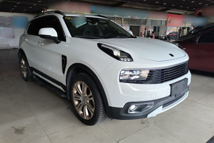 Used Lynk & Co 01 2017 2.0T Two-Wheel Drive Pro Edition Front Right 45 Deg