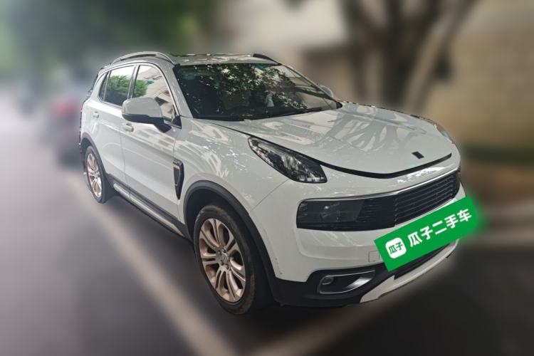 Used Lynk & Co 01 2017 2.0T Two-Wheel Drive Pro Edition Front Right 45 Deg