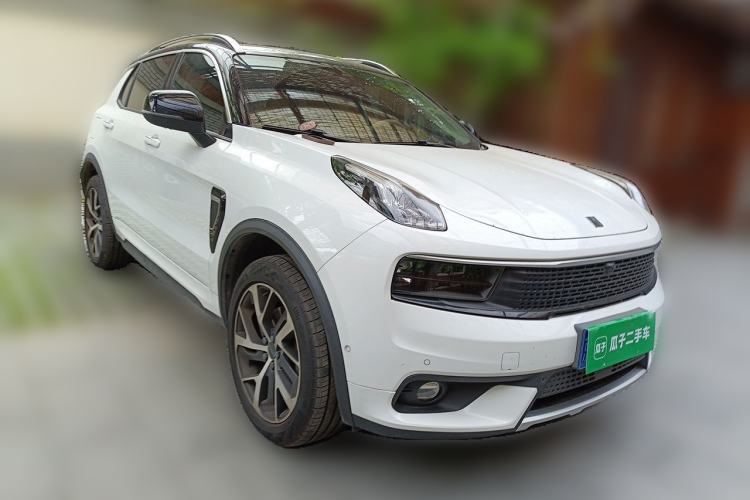 Used Lynk & Co 01 2017 2.0T Four-Wheel Drive Pro Edition Front Right 45 Deg