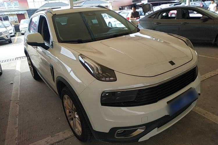 Used Lynk & Co 01 2017 2.0T Two-Wheel Drive Pro Edition Front Right 45 Deg