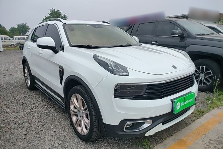 Used Lynk & Co 01 2017 2.0T Two-Wheel Drive Pro Edition Front Right 45 Deg