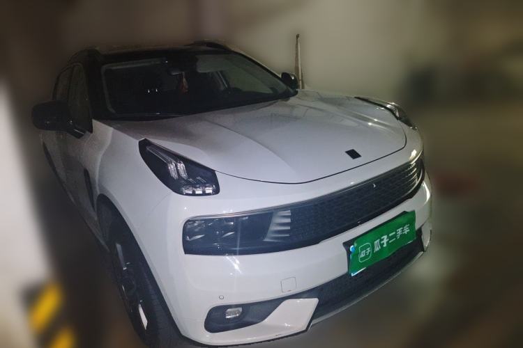Used Lynk & Co 01 2017 2.0T Four-Wheel Drive Pro Edition Front Right 45 Deg