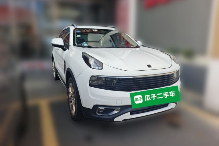 Used Lynk & Co 01 2017 2.0T Two-Wheel Drive Pro Edition Front Right 45 Deg