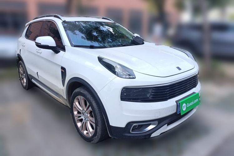 Used Lynk & Co 01 2017 2.0T Two-Wheel Drive Pro Edition Front Right 45 Deg