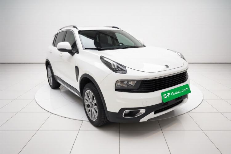 Used Lynk & Co 01 2017 2.0T Two-Wheel-Drive Version Front Right 45 Deg