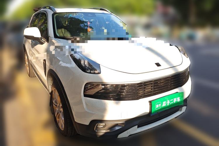 Used Lynk & Co 01 2017 2.0T Two-Wheel Drive Pro Edition Front Right 45 Deg