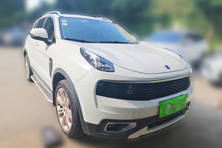 Used Lynk & Co 01 2017 2.0T Two-Wheel Drive Pro Edition Front Right 45 Deg
