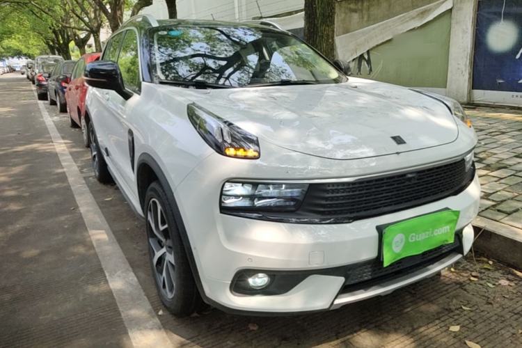 Used Lynk & Co 01 2017 2.0T Four-Wheel Drive Pro Edition Front Right 45 Deg