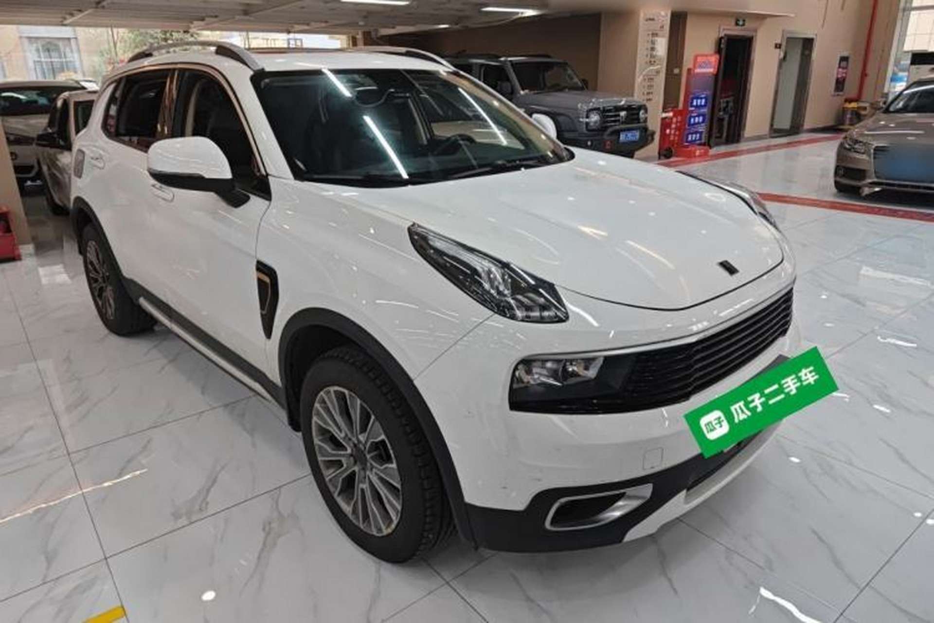 Used Lynk & Co 01 2017 2.0T Two-Wheel-Drive Version Front Right 45 Deg