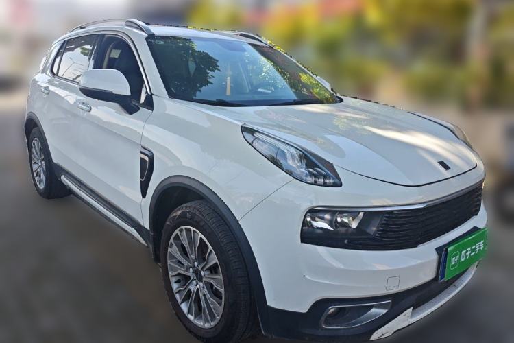 Used Lynk & Co 01 2017 2.0T Two-Wheel-Drive Version Front Right 45 Deg