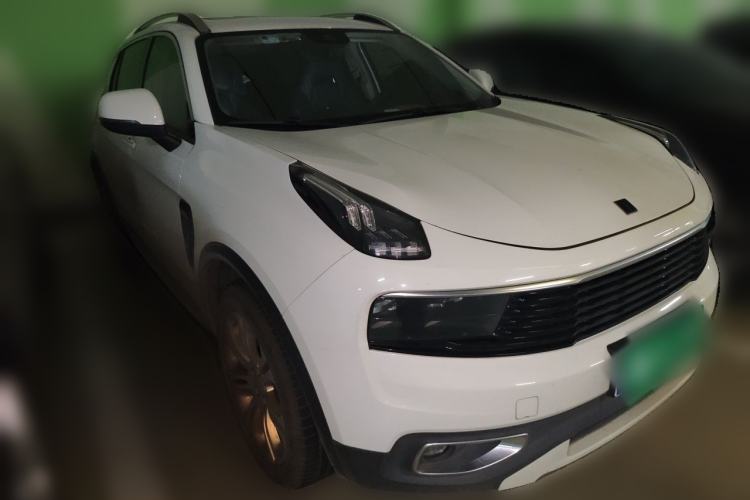 Used Lynk & Co 01 2017 2.0T Two-Wheel Drive Pro Edition Front Right 45 Deg