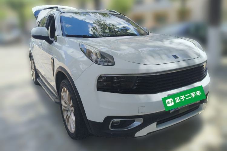 Used Lynk & Co 01 2017 2.0T Two-Wheel Drive Pro Edition Front Right 45 Deg
