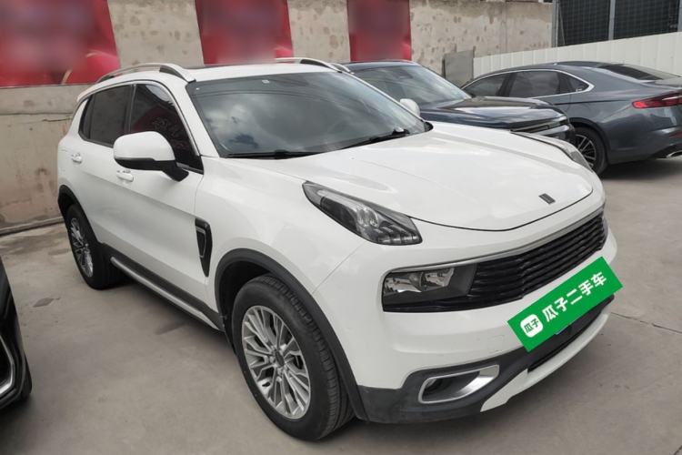 Used Lynk & Co 01 2017 2.0T Two-Wheel-Drive Version Front Right 45 Deg