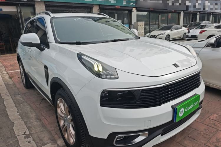 Used Lynk & Co 01 2017 2.0T Two-Wheel Drive Pro Edition Front Right 45 Deg
