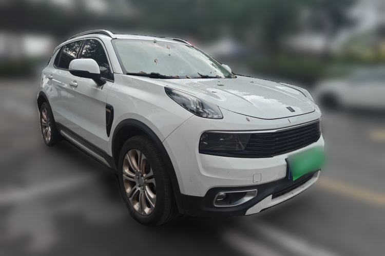 Used Lynk & Co 01 2017 2.0T Two-Wheel Drive Pro Edition Front Right 45 Deg