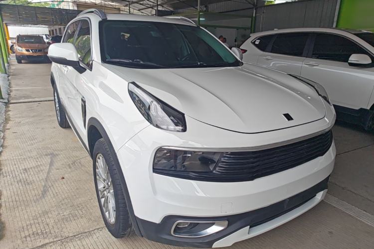 Used Lynk & Co 01 2017 2.0T Two-Wheel-Drive Version Front Right 45 Deg