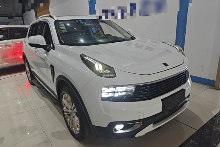 Used Lynk & Co 01 2017 2.0T Two-Wheel Drive Pro Edition Front Right 45 Deg