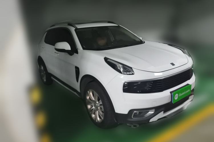 Used Lynk & Co 01 2017 2.0T Two-Wheel Drive Pro Edition Front Right 45 Deg