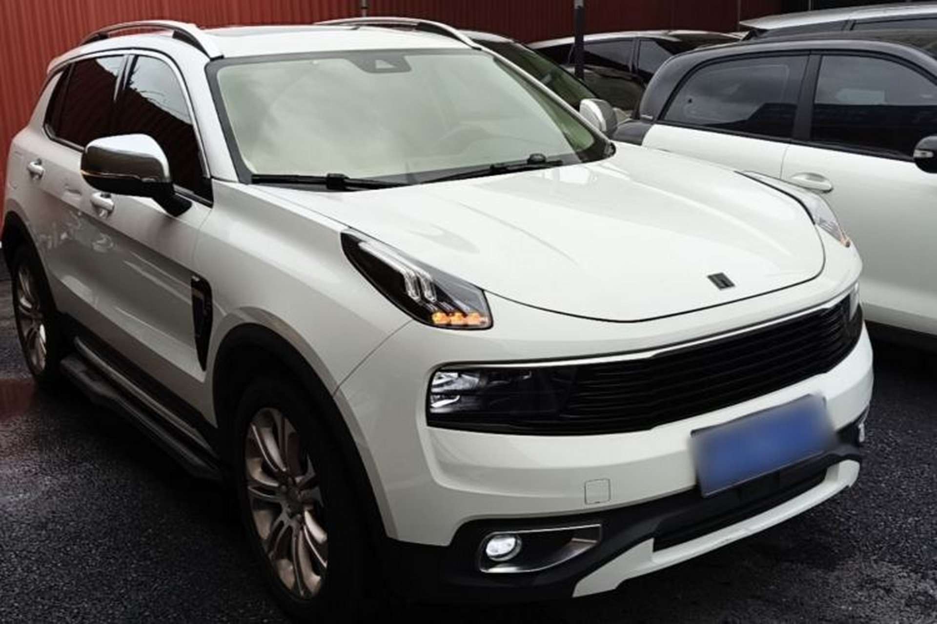 Used Lynk & Co 01 2017 2.0T Two-Wheel Drive Pro Edition Front Right 45 Deg